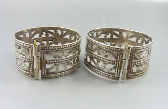 Paire de bracelets argent Berbères d\u0027Algérie, bijoux berbère, ancien bracelet tribal, bijoux ethnique, bracelet argent, algérien berbère